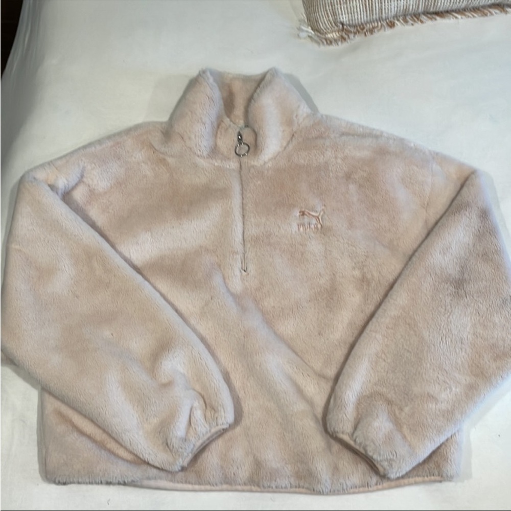 pink sweater